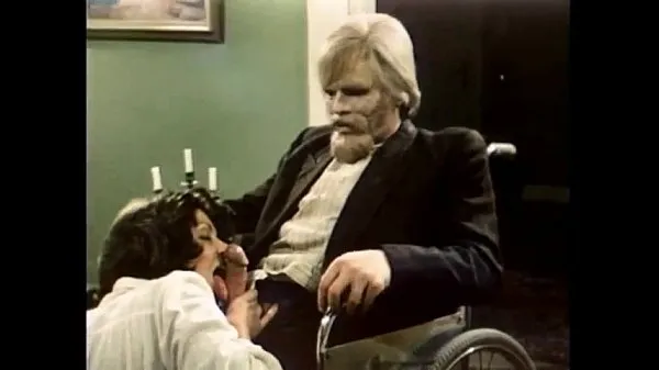 Žhavá Born erect (1976) - Blowjobs & Cumshots Cut zajímavá videa