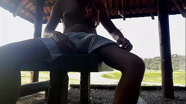 exibindo pauzão no parque Video hangat