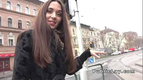 Žhavá Hot Russian Milf picked up in public zajímavá videa