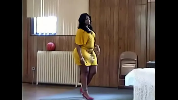 Hete Thickness in yellow warme video's
