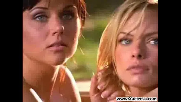 Jaime Pressly et Tiffani Amber Thiessen Vidéos chaudes