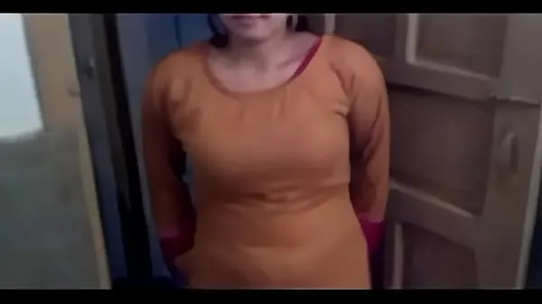 Hete desi cute girl boob show to bf warme video's
