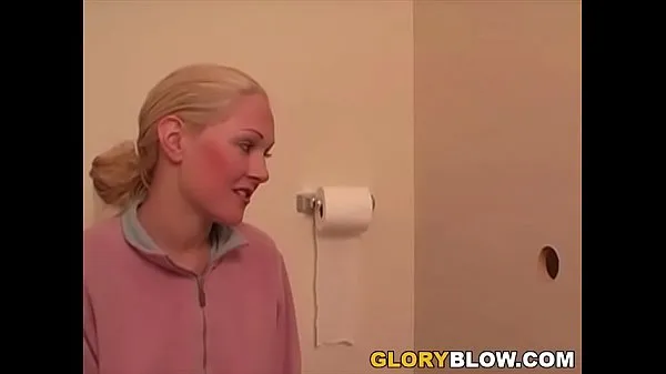 Heiße Jamie lutscht die BBC eines Fremden - Gloryholewarme Videos