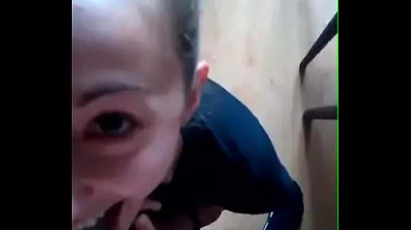 Elle a appelé la nouvelle fille pour étudier à la maison et a rempli sa bouche putain Vidéos chaudes