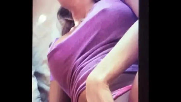 What is her name?!!!! Sexy milf with purple panties please tell me her name Video ấm áp hấp dẫn