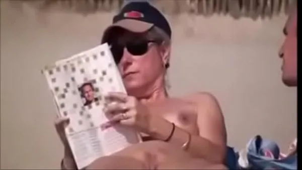 Sıcak Nude Beach - More Hot Scenes from Cap d'Agde Sıcak Videolar