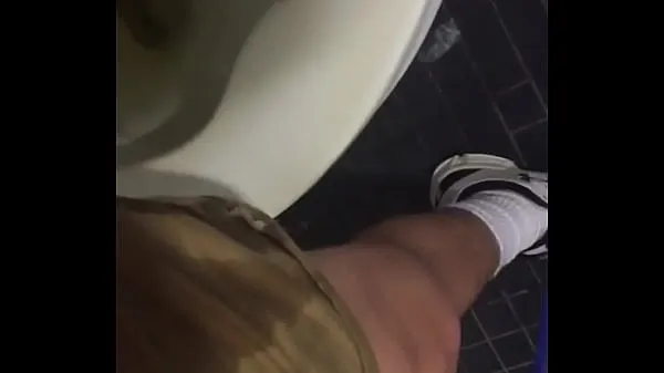 Peeing my shorts at school Video ấm áp hấp dẫn