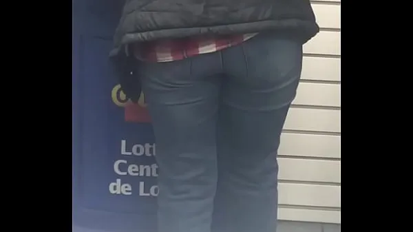 Vídeos quentes voyeur soft milf booty em jeans quentes