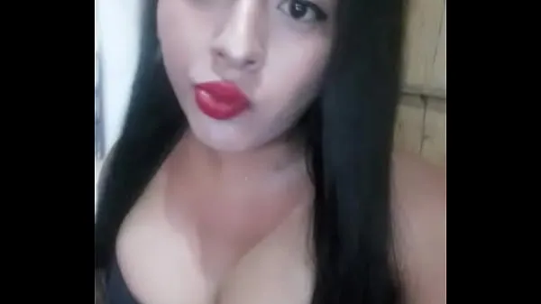 Vroči Beautiful brunette topli videoposnetki