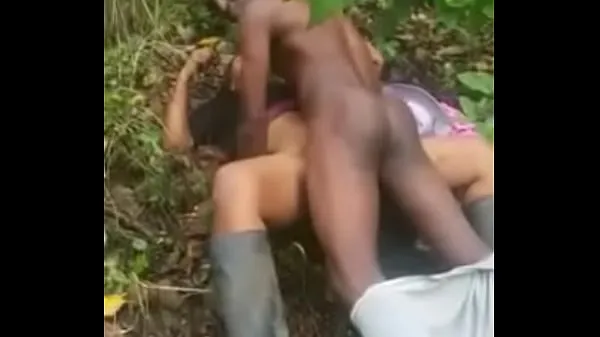 Local fuck in the bush after work Video hangat