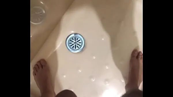 Pissing in the shower, periscope Video ấm áp hấp dẫn