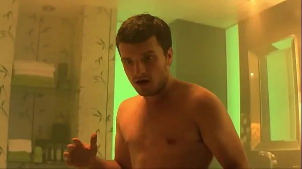 热Josh Hutcherson's huge penis温暖的视频