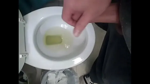 Morning piss Video ấm áp hấp dẫn