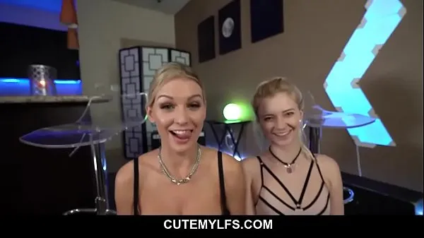 Deux blondes éclatent une noix pour une grosse bite - Kenzie Taylor, Riley Star Vidéos chaudes