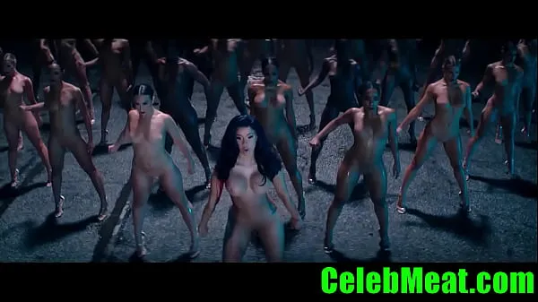 Žhavá Cardi B Goes Naked Plus Rare Stripper Footage zajímavá videa