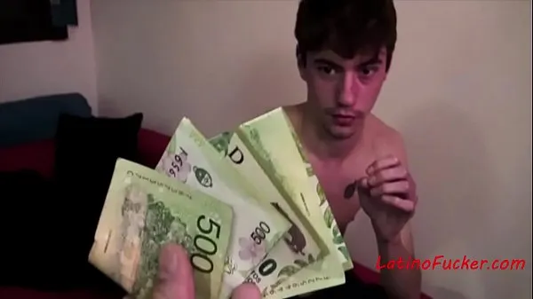 Горячие Латиноамериканец согласился потрахаться за деньги, но это Больнотеплые видео