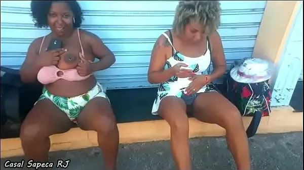 Hot GRAZY SAPECA AND NANA DIABA SHOWING PANTIES AND BREAST IN THE MIDDLE OF THE STREET IN OLARIA - RJ warm Videos