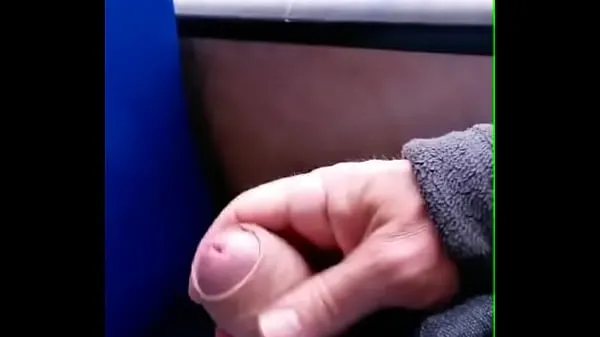 Vídeos Long jerk off bus journeycalientes calientes