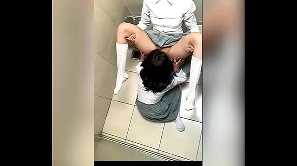 Two Lesbian Students Fucking in the School Bathroom! Pussy Licking Between School Friends! Real Amateur Sex! Cute Hot Latinas Video hangat