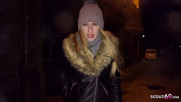 热GERMAN SCOUT - ROUGH ANAL SEX FOR SKINNY GIRL NIKKI AT STREET CASTING BERLIN温暖的视频