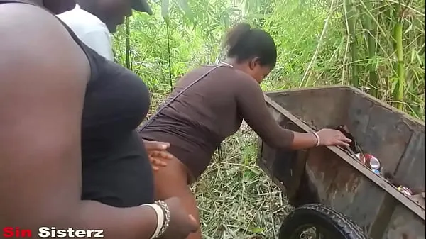 QUELQUE PART DANS LA NASARAWA L'ABOKI AVEC SWAG, DEUX SURS ONT ARRÊTÉ ABOKI SUR SON ET L'ONT ÉLEVÉ DANS LA BUSH ET L'ONT BAISÉ SIMPLEMENT LUI ONT ENCORE DEMANDÉ DE REVENIR DEMAIN POUR PLUS DE Vidéos chaudes