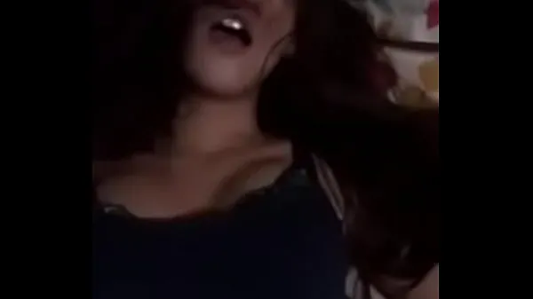 热Tinder Lima girl screams a lot温暖的视频