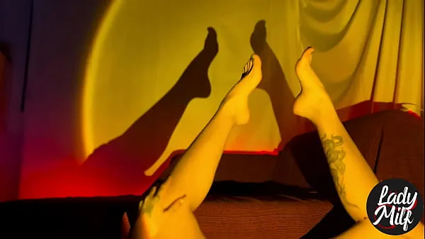 Kuumia Would you be able to resist the sensual dance of these feet lämmintä videota