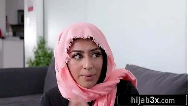 Žhavá Hot Muslim Teen Must Suck & Fuck Neighbor To Keep Her Secret (Binky Beaz zajímavá videa