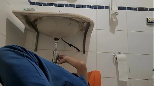 Žhavá I answered the plumber in a dress just to see if I had his dick zajímavá videa