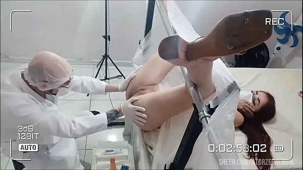 Vroči Patient felt horny for the doctor topli videoposnetki