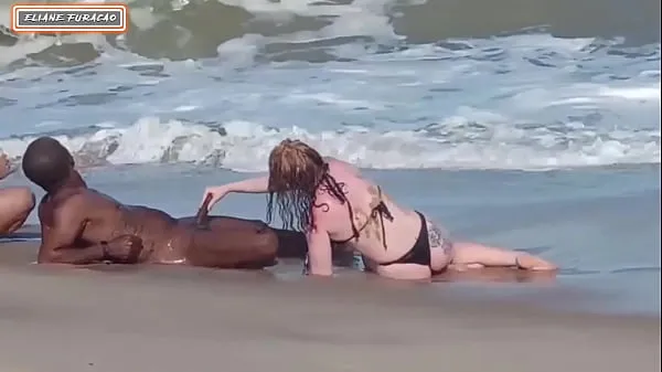 مقاطع فيديو ساخنة We had sex with a stranger on the beach and he left us both all fucked up دافئة