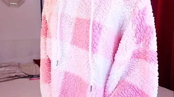 Petite Slim Blonde Trap Strokes her Cute Pink Boy Clit Video hangat yang panas