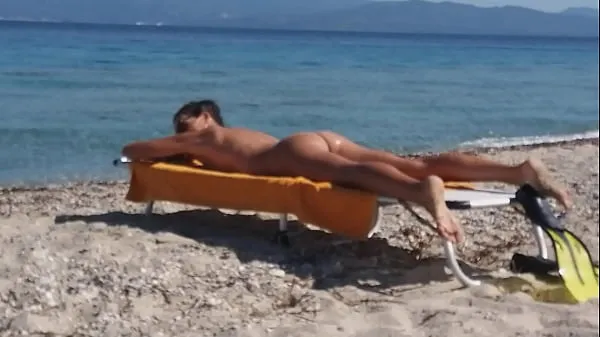 Hotte Drone exibitionism on Nudist beach varme videoer
