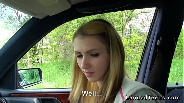 Heiße Gestrandetes blondes Ficken im Auto povwarme Videos